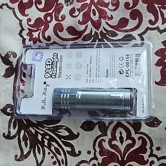 Flashlight - Picture 2 of 2